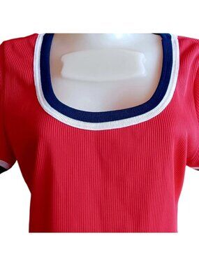 True Vintage T-shirt Large SIngle Stitch 80's Red Ribbed Knit Top Blue Trim